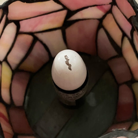 Fairy light pink slag glass and resin table lamp open flower hand painted - Picture 3 of 3